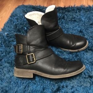 Black booties - leather